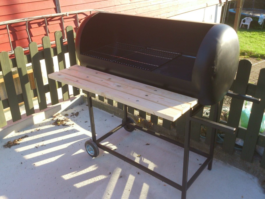 Упор для крышки мангала из газового баллона