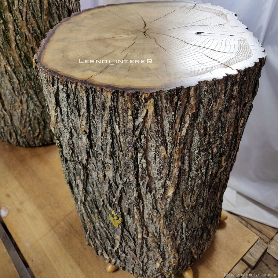 Клумба из бревна