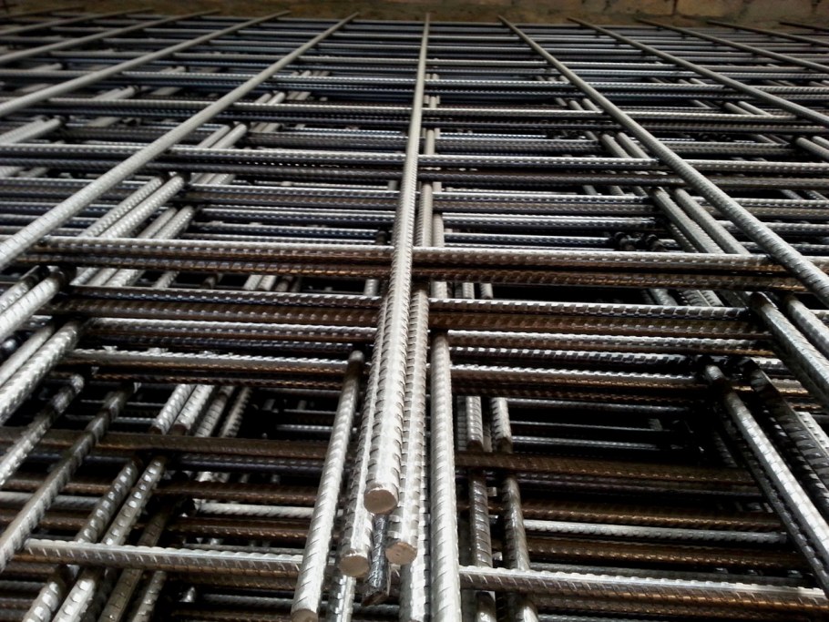 Арматура на стройке