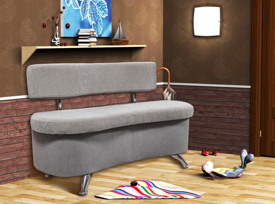 Маленький дидиванчик в прихожаю