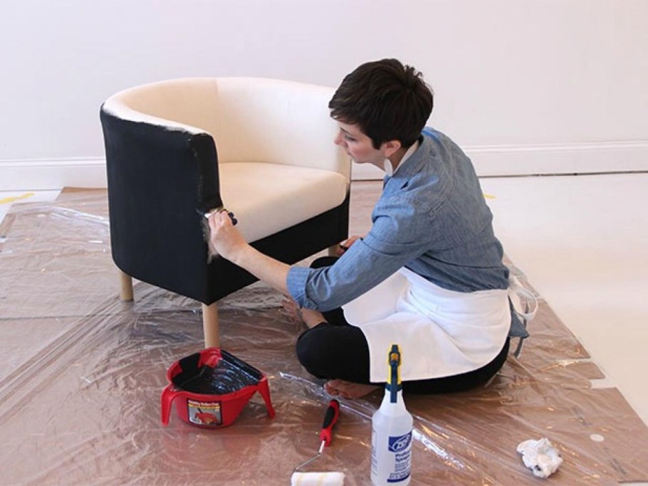 Краска для обновления мягкой мебели