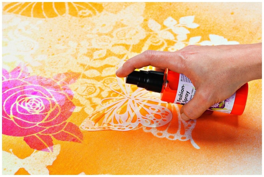 Разрисованный диван