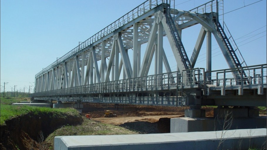 Деревянный мост