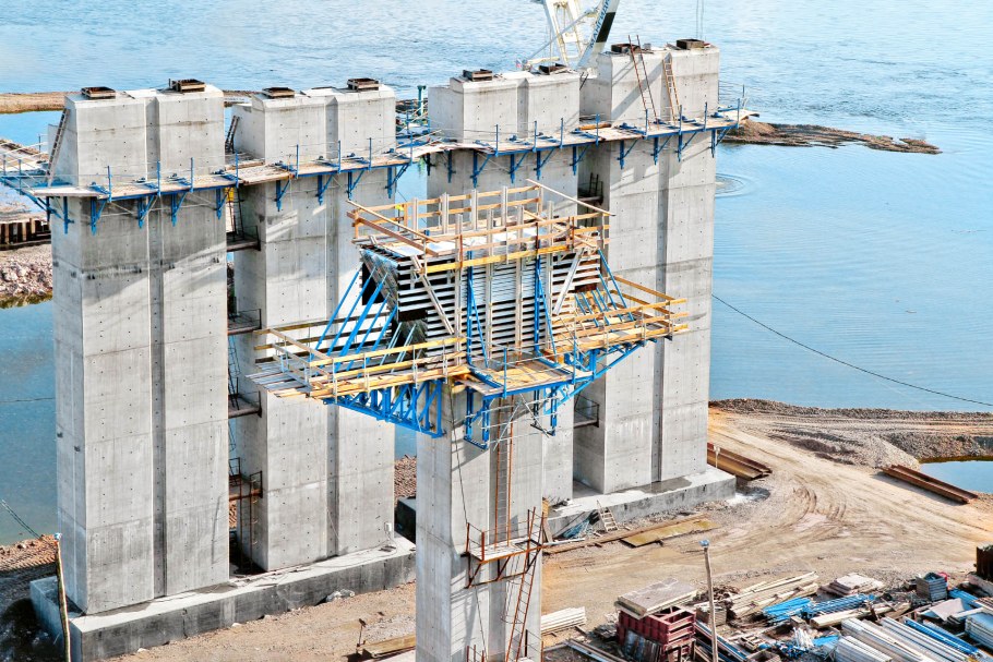 Бетонный арочный мост