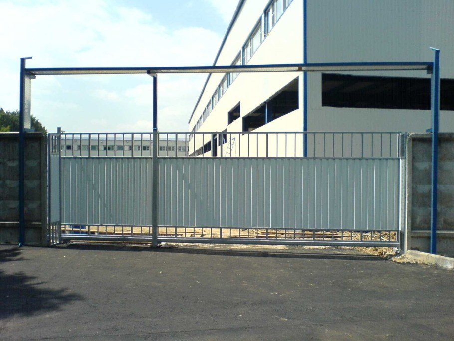 Раздвижные ворота на роликах