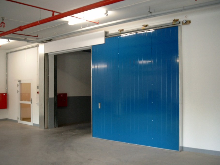 Подвесные откатные ворота для Ангара