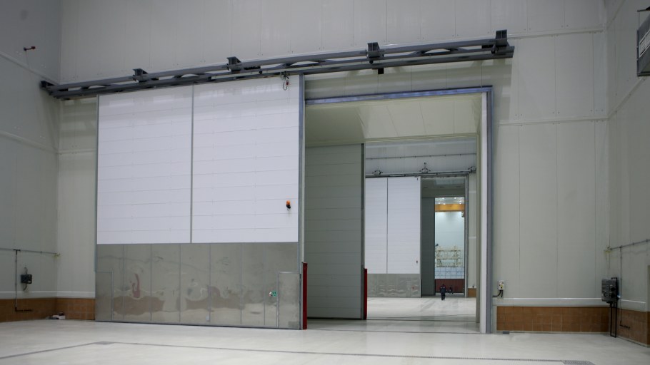 Откатные подвесные ворота Механол