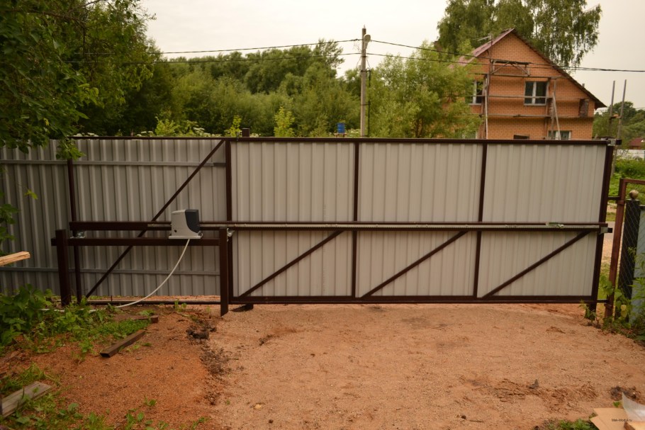 Механизм подвесных ворот Механол