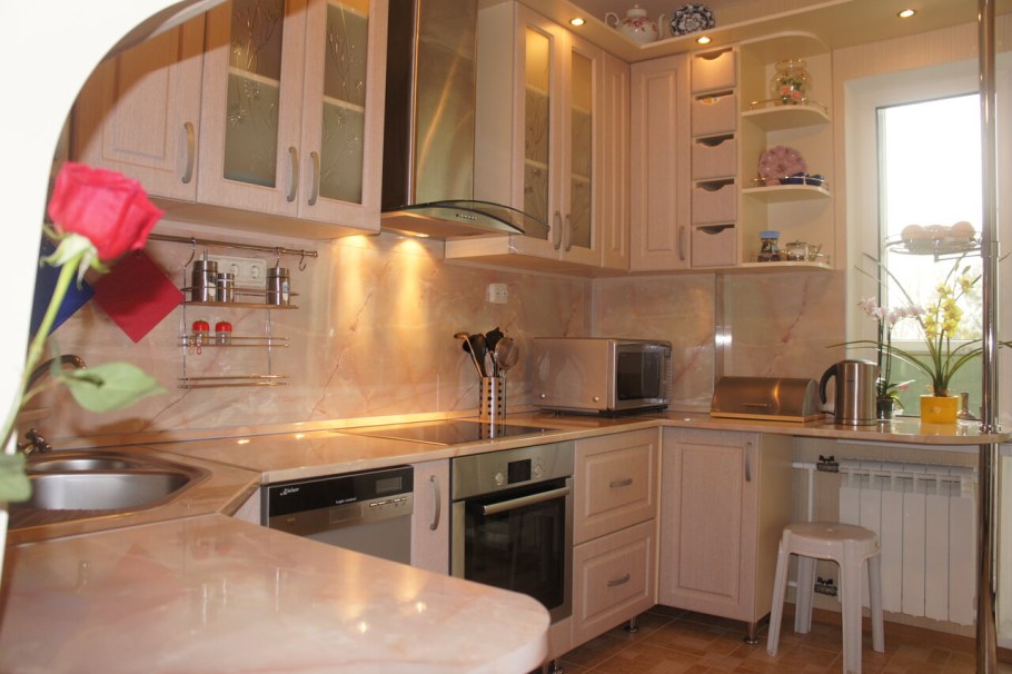 Стенка Оливия Лером