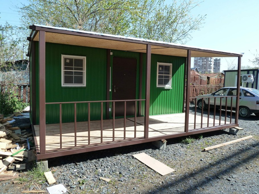 Летний щитовой домик