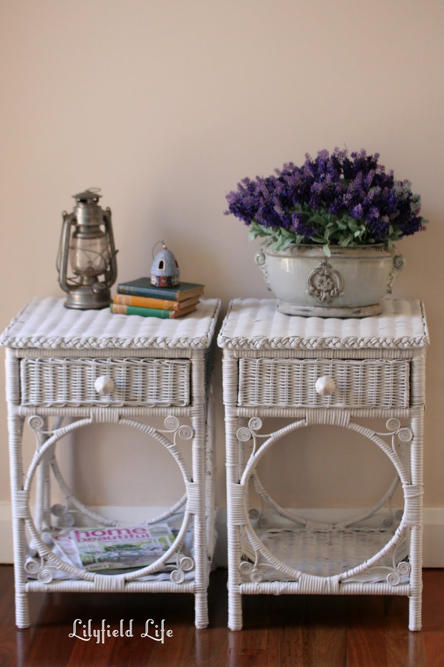 Плетеная кукольная мебель