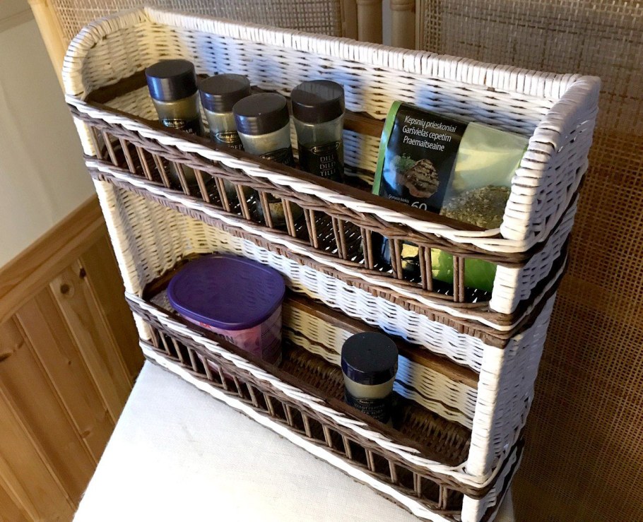 Мебель из газетных трубочек