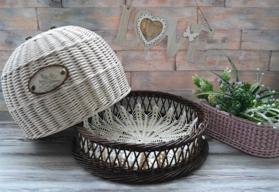 Мебель из газетных трубочек