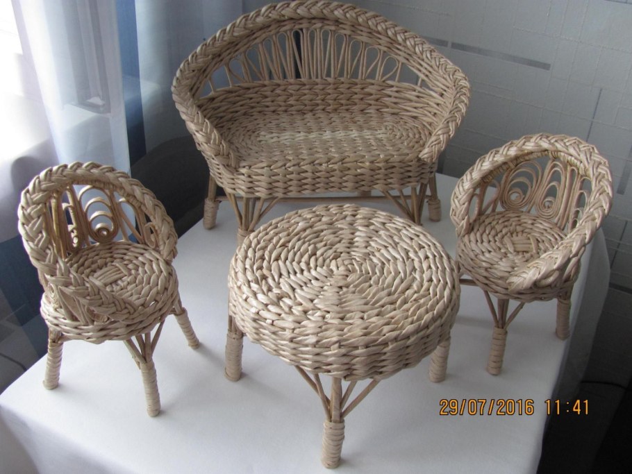 Квадратная корзина из бумажной лозы