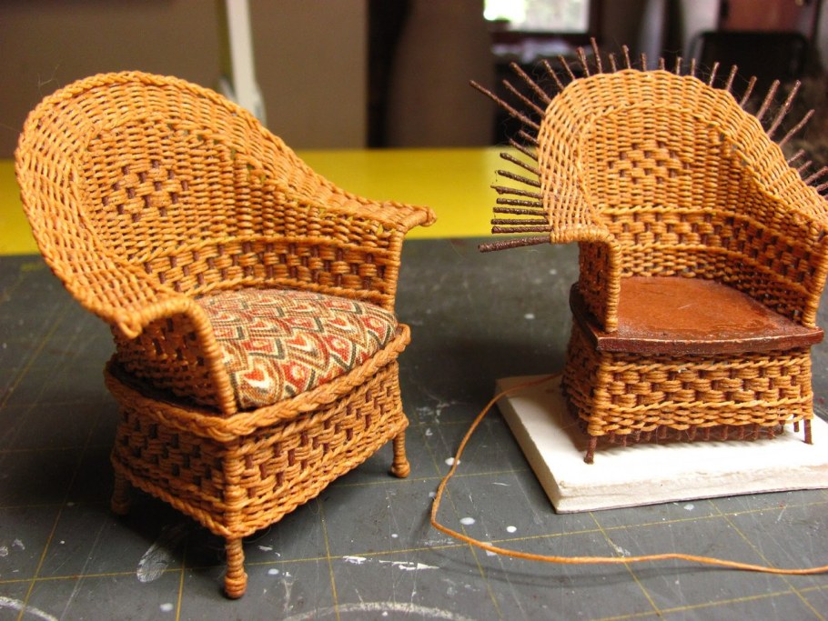 Кроватка для куклы из бумажной лозы