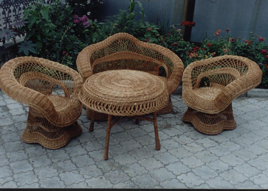 Плетеная мебель из газетных трубочек