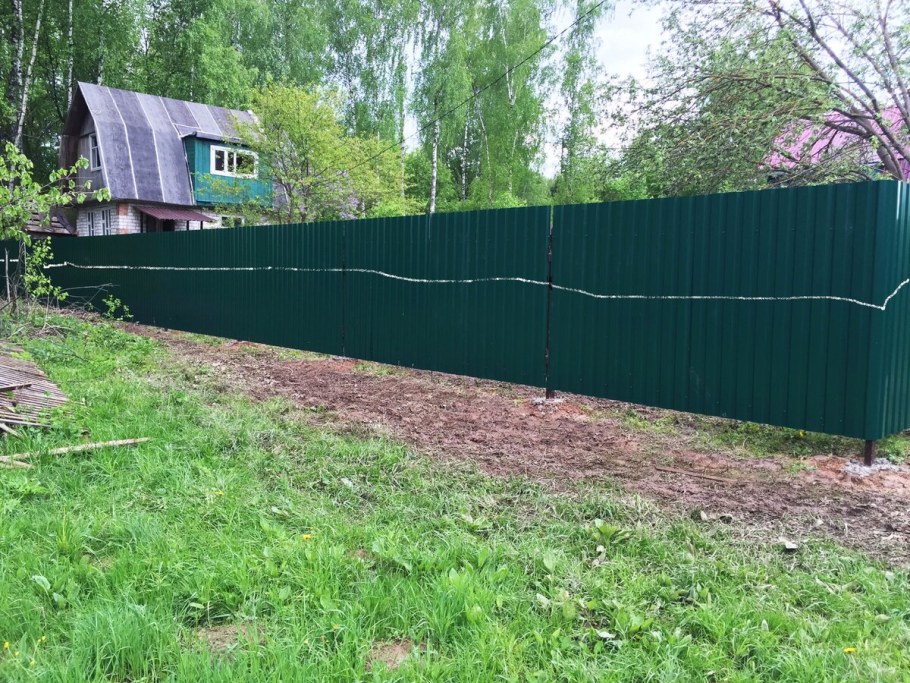 Забор из профлиста 7005