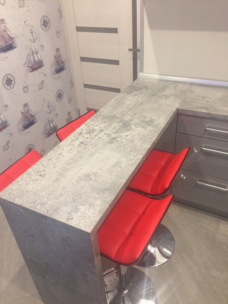 Барная стойка в хрущевке на кухне