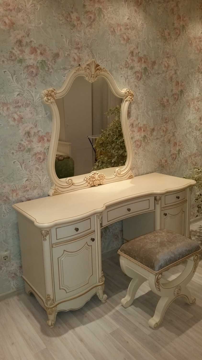 Туалетный стол Оливия Эра
