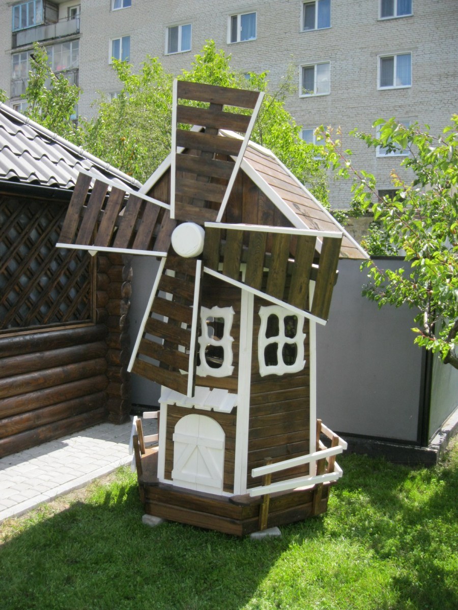 Мельница на даче