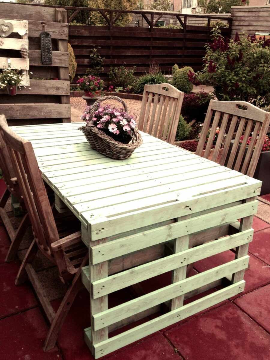 Мебель из поддонов для дачи