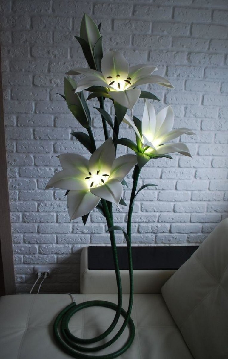 Лилия изолон светильник