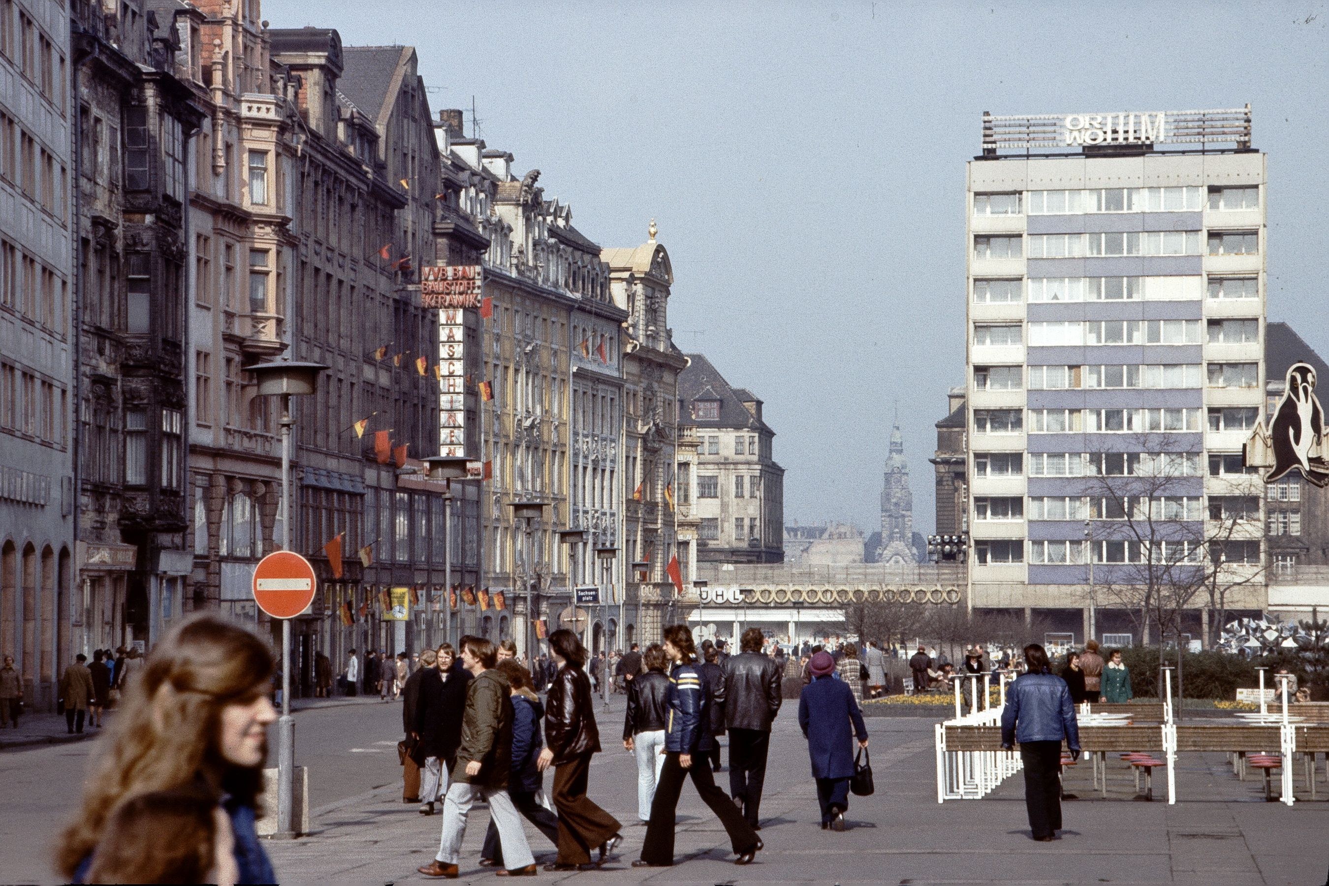 Лейпциг ГДР. Leipzig 1970. Берлин столица ГДР Лейпциг 1967. Дрезден улицы ГДР.