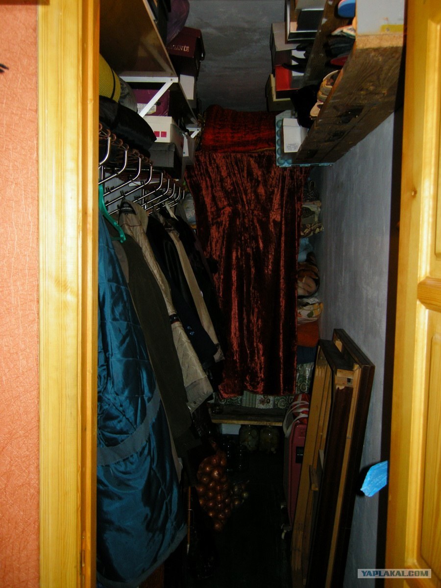 Маленькая гардеробная в квартире