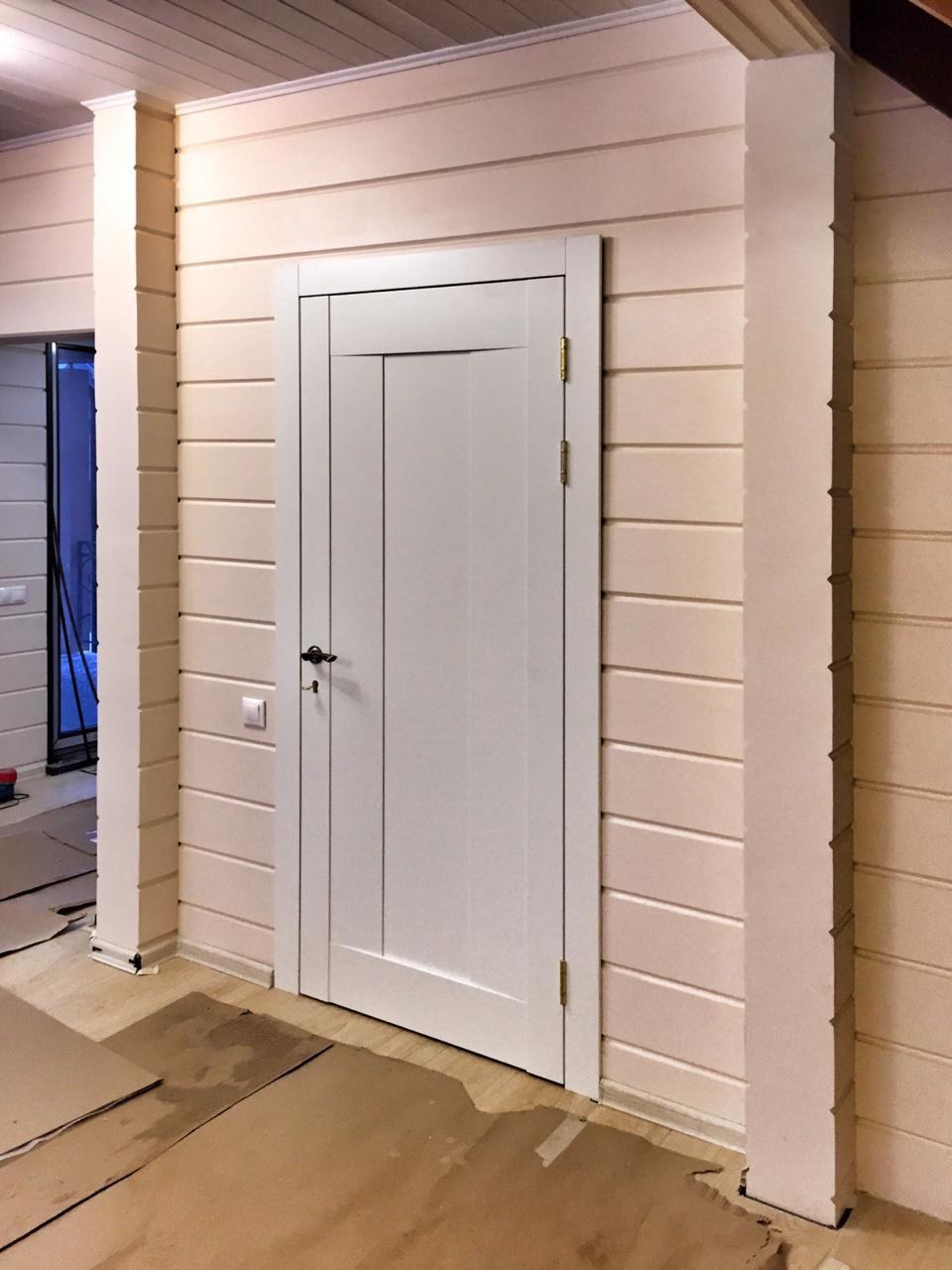 Двери в деревянном доме: какие выбрать?