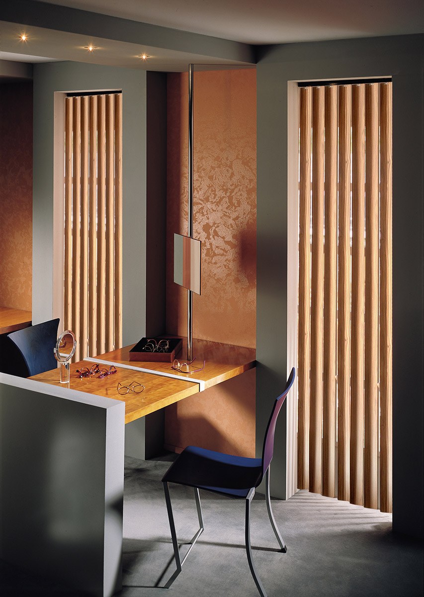 Жалюзи на дверной проем