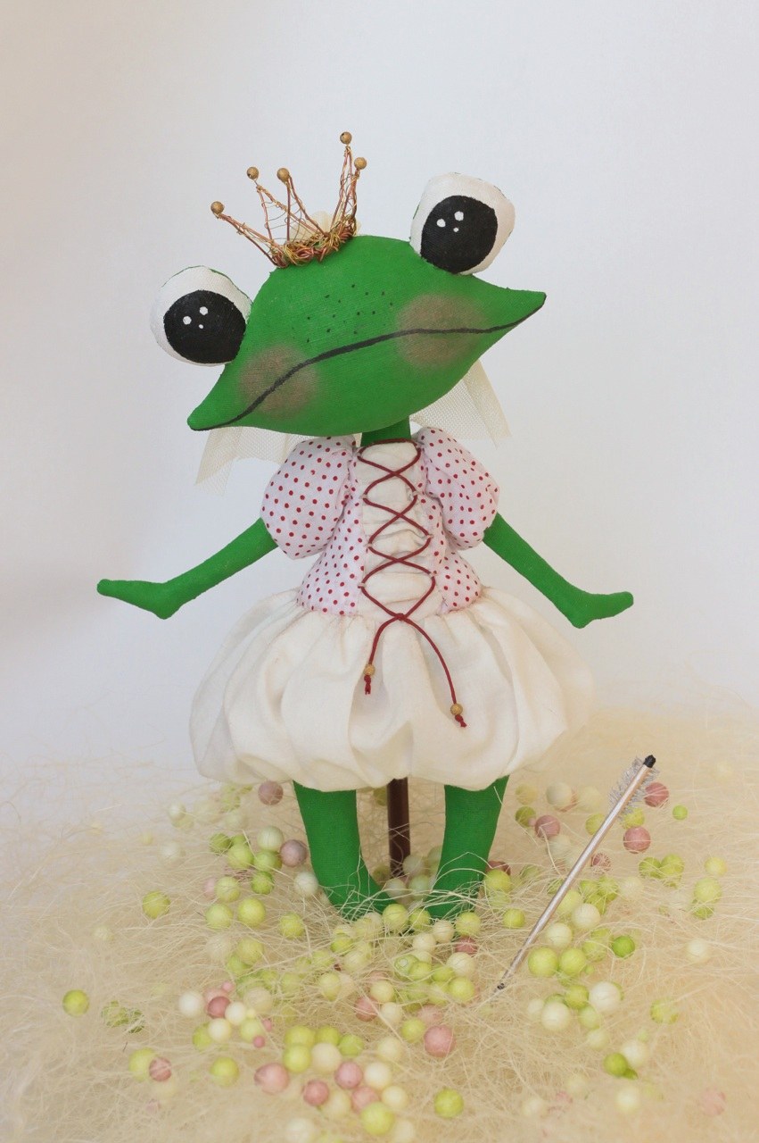 Лягушка хендмейда