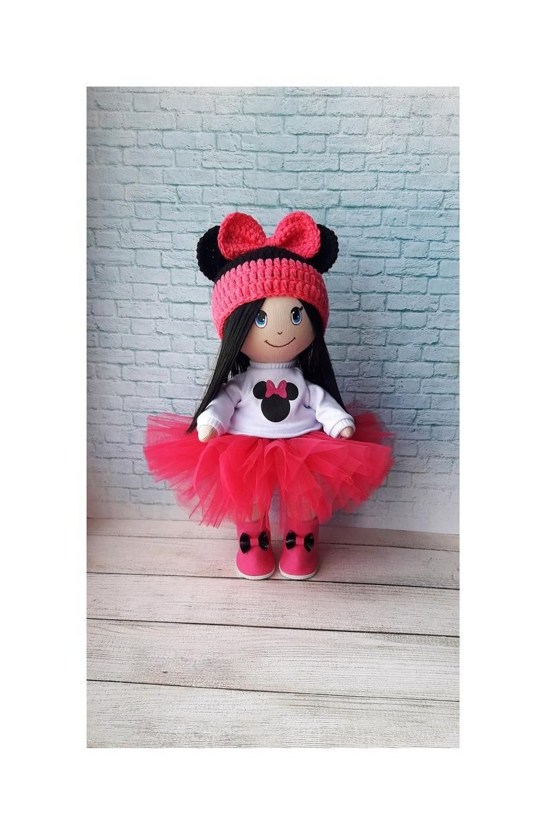 Кукла Минни Маус