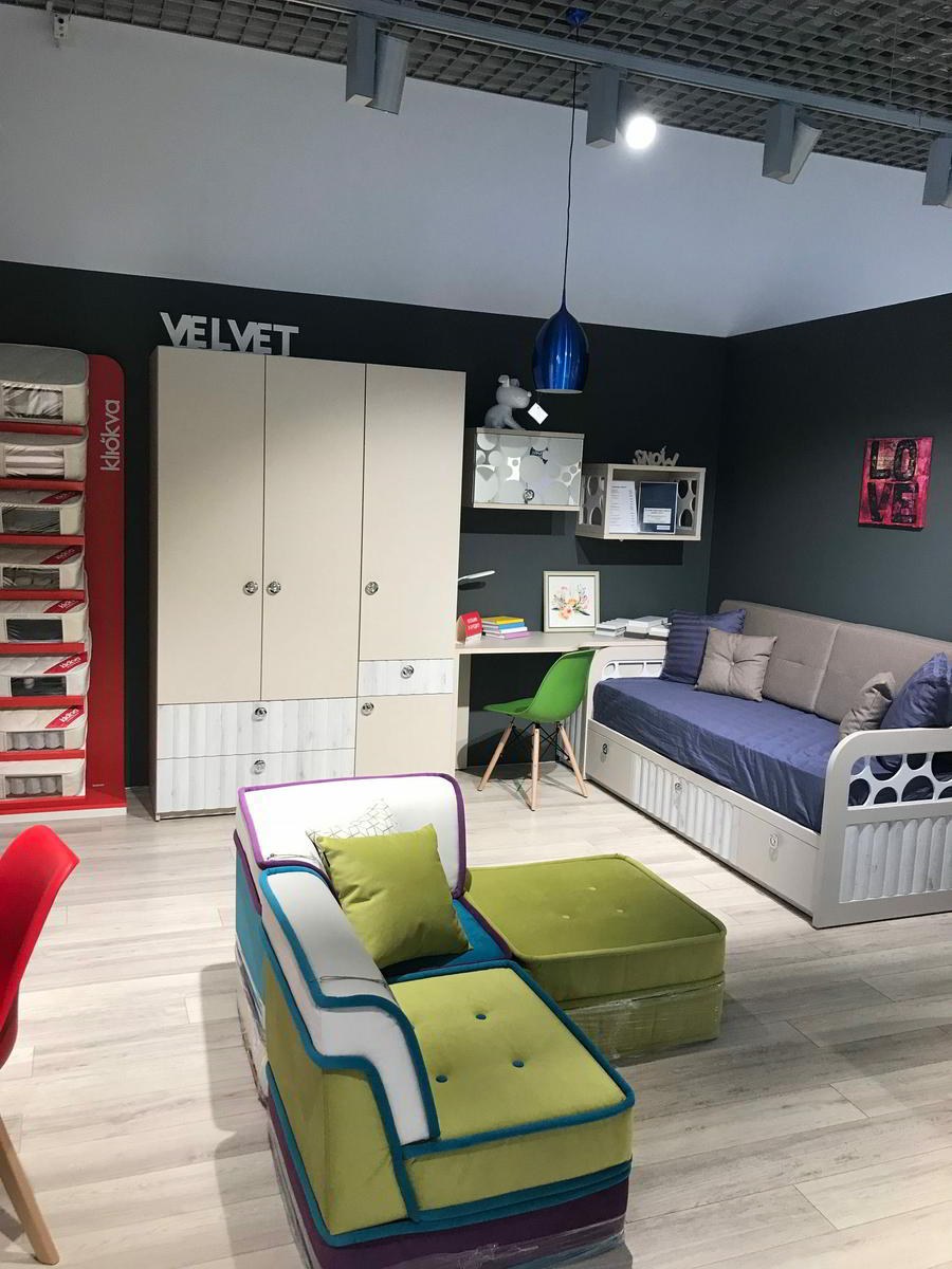 Мебель клюква вельвет