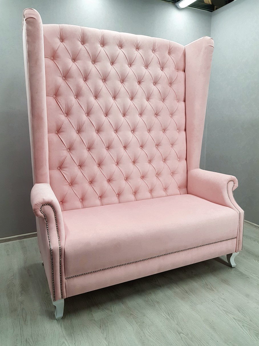 Диванчик в салон