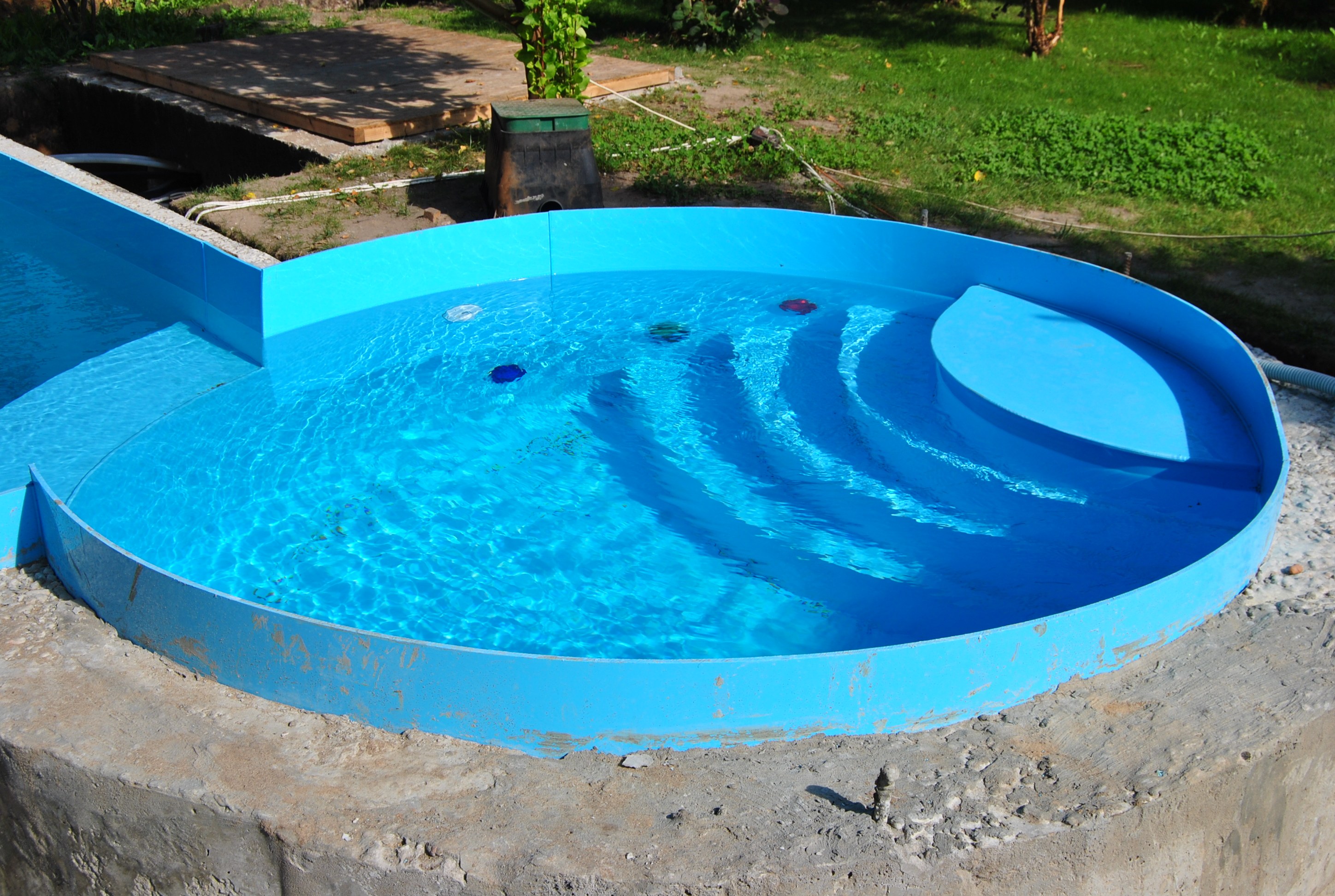 Чаша для бассейна из пвх. Пластиковый бассейн v3000. Полипропиленовый бассейн 4м * 2м. Бассейн пластиковый вкапываемый. Бассейн полипропиленовый полузаглубленный.