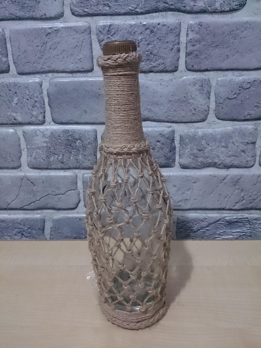 Бутылки из джута