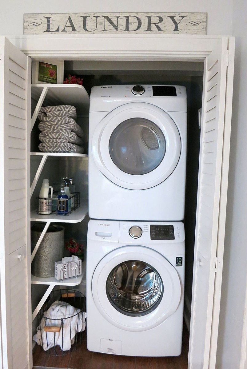 Шкафчик для стиральной и сушильной машины