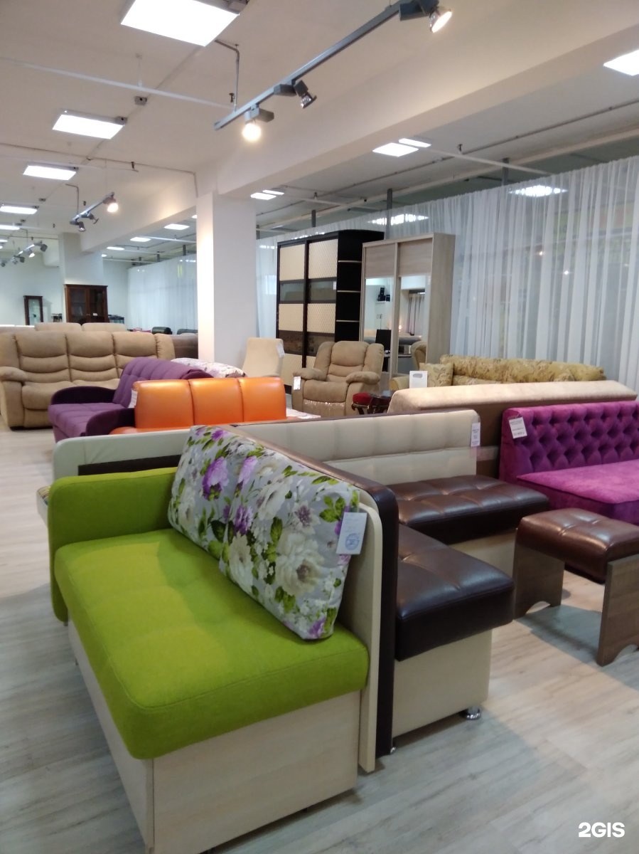 Мебельный магазин в ТЦ Весна