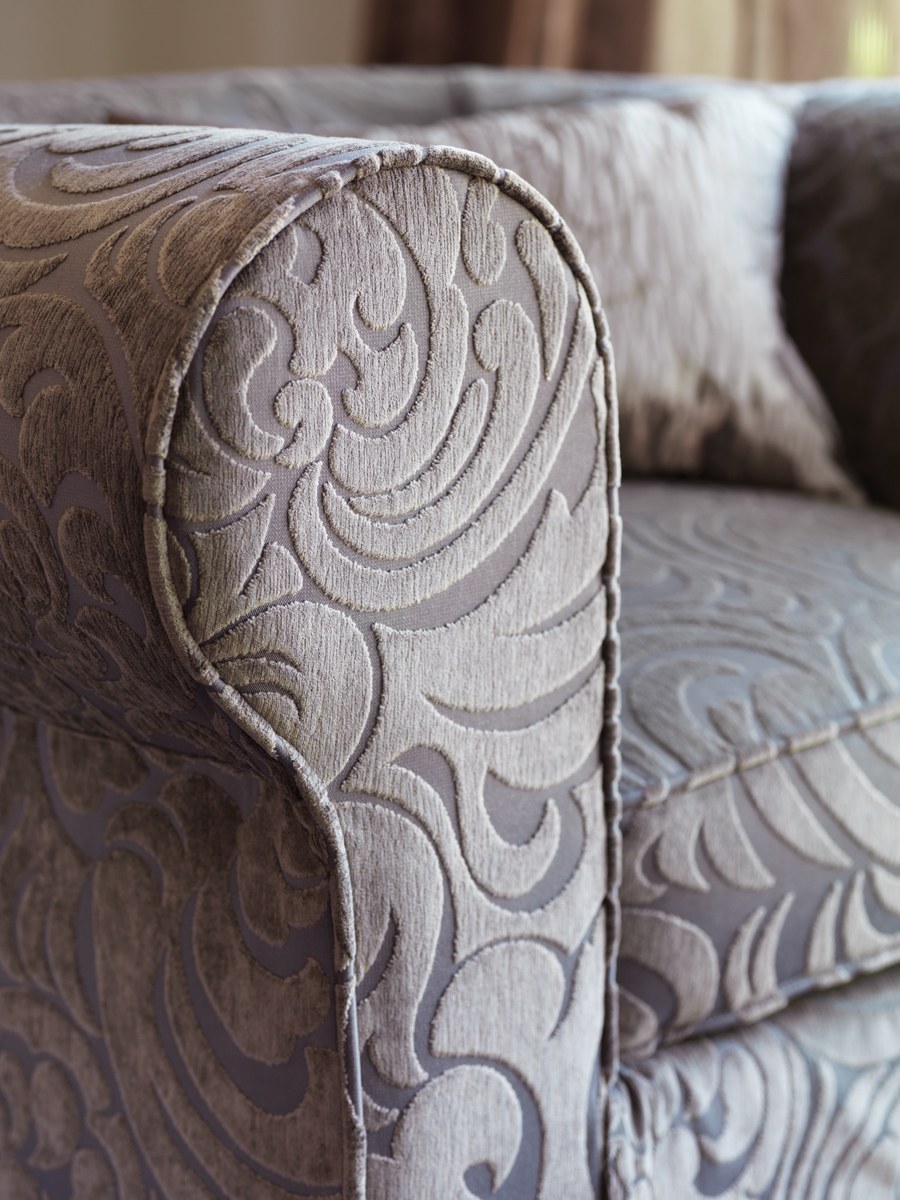 Обивка дивана