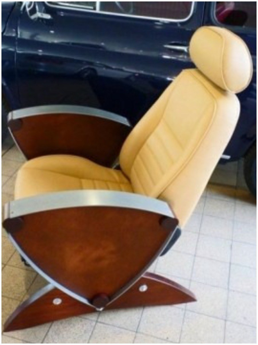 Диван из автомобиля