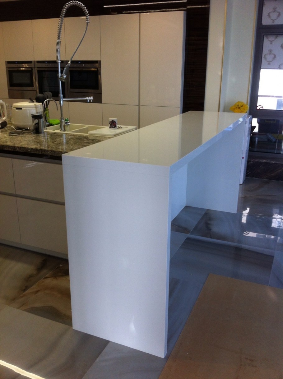 Барная стойка из искусственного камня