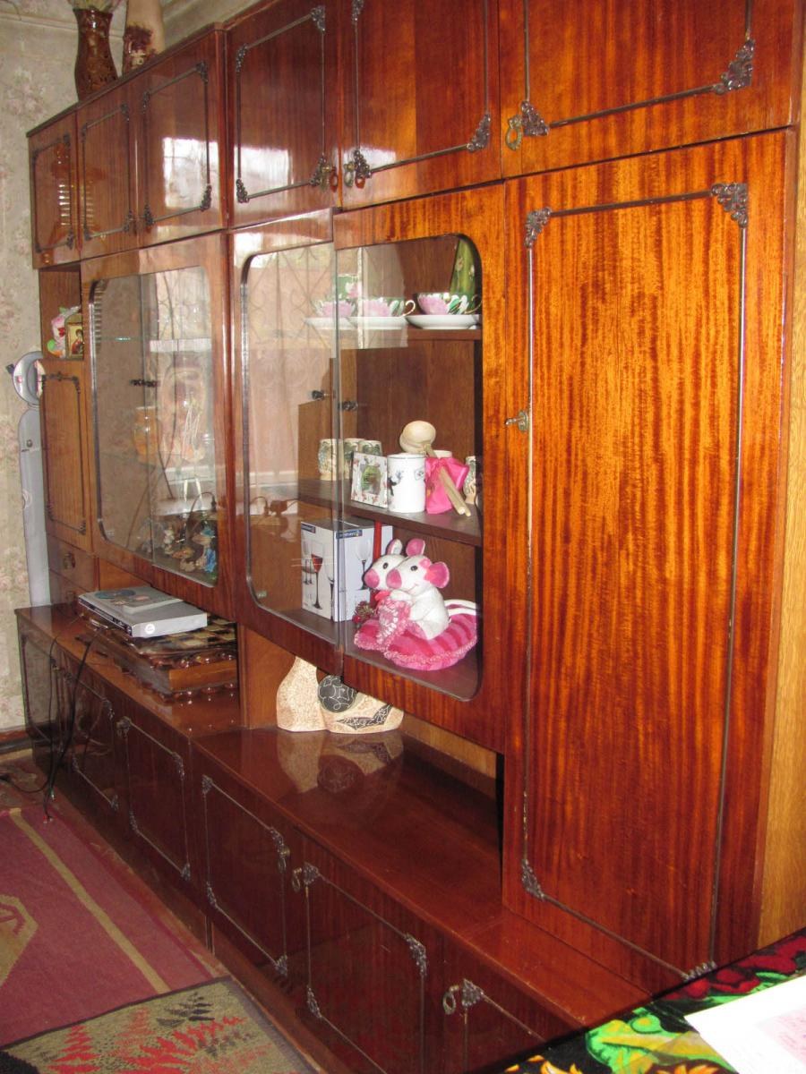 Мебельные стенки советских времен