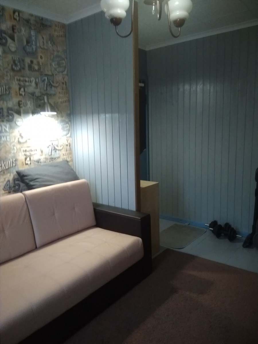 Уютная комната в коммуналке