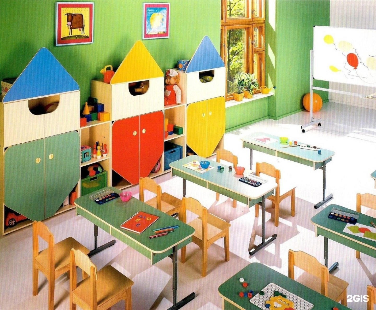 Мебель в ясли. Мебель для детей в детском саду. Современная мебель для детского сада. Мебель для ясельной группы детского сада. Современный детский сад.