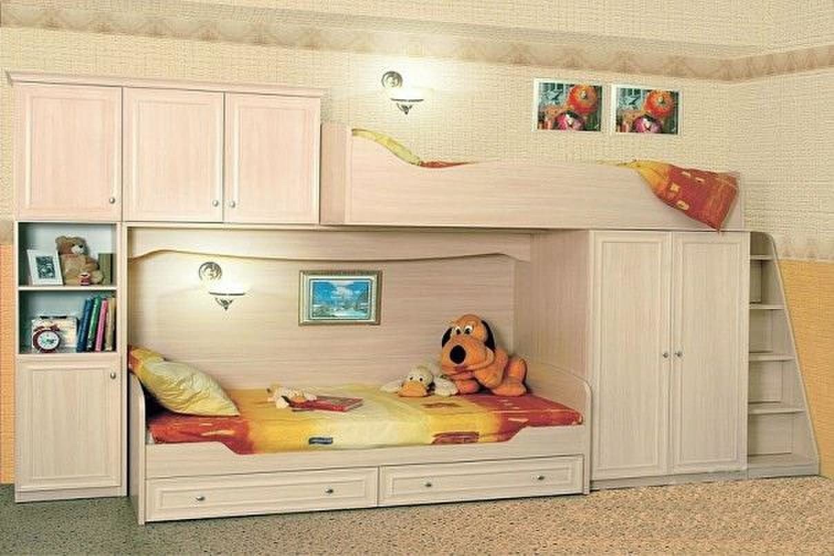 Детская кровать со шкафчиками