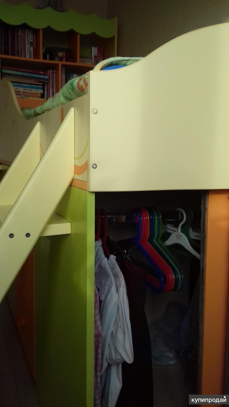 Детская мебель оранжево зеленая