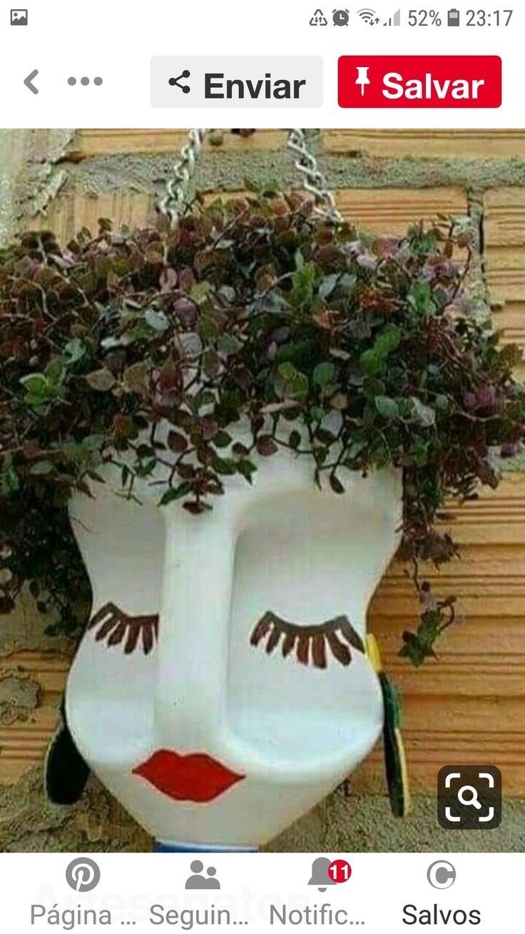 Необычные цветочные горшки на даче