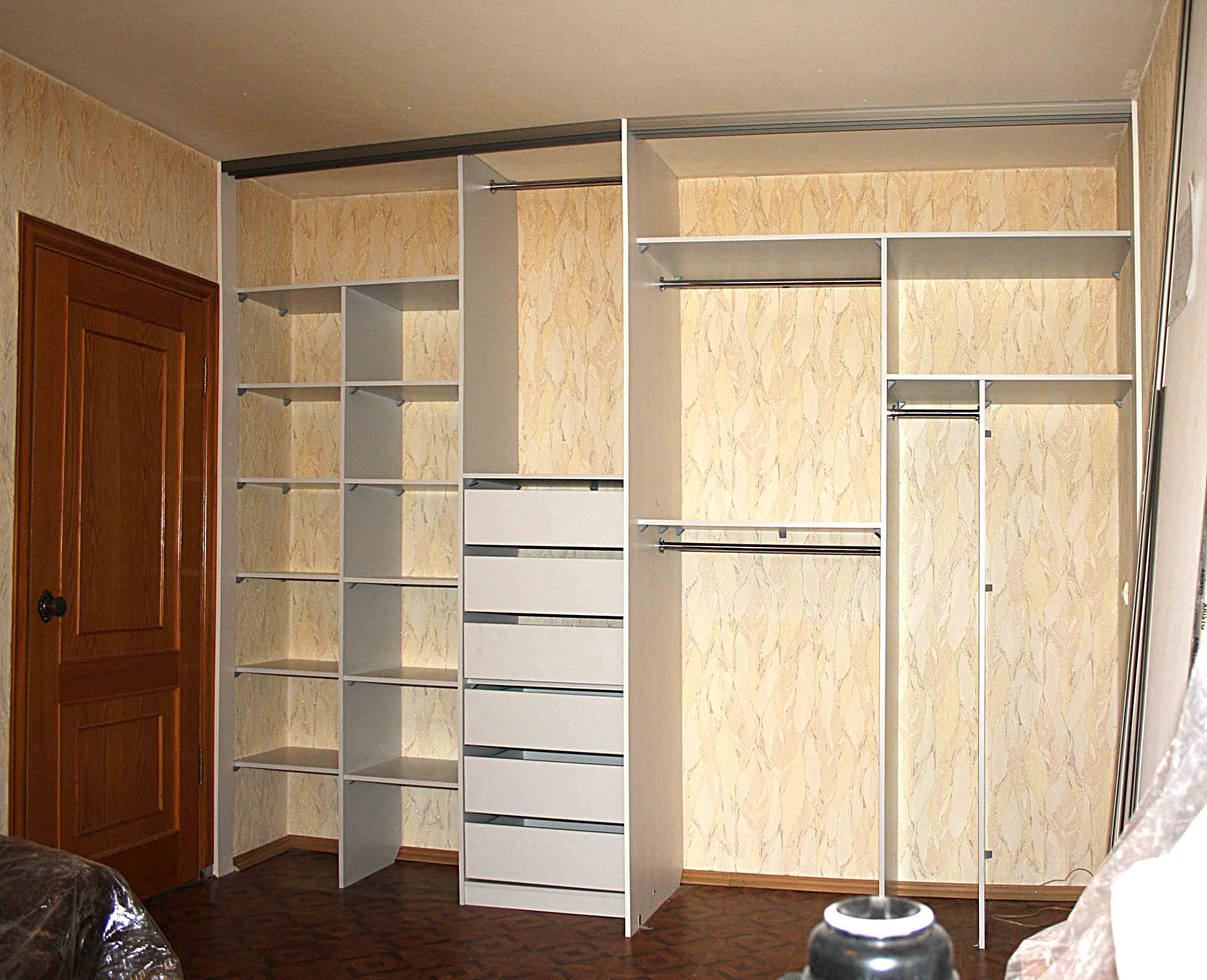 Встроенные шкафы своими руками пошагово (105 фото)