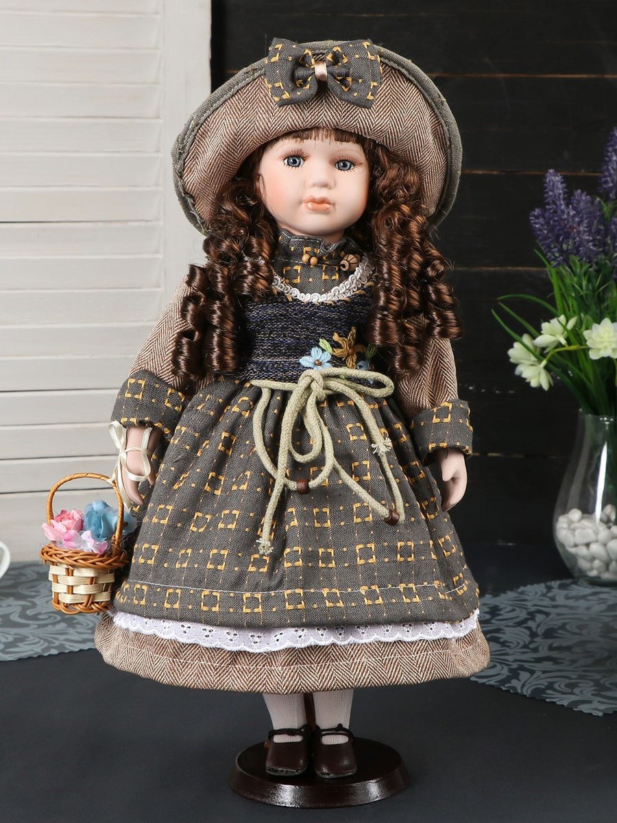 Фарфоровые куклы с журналом японка