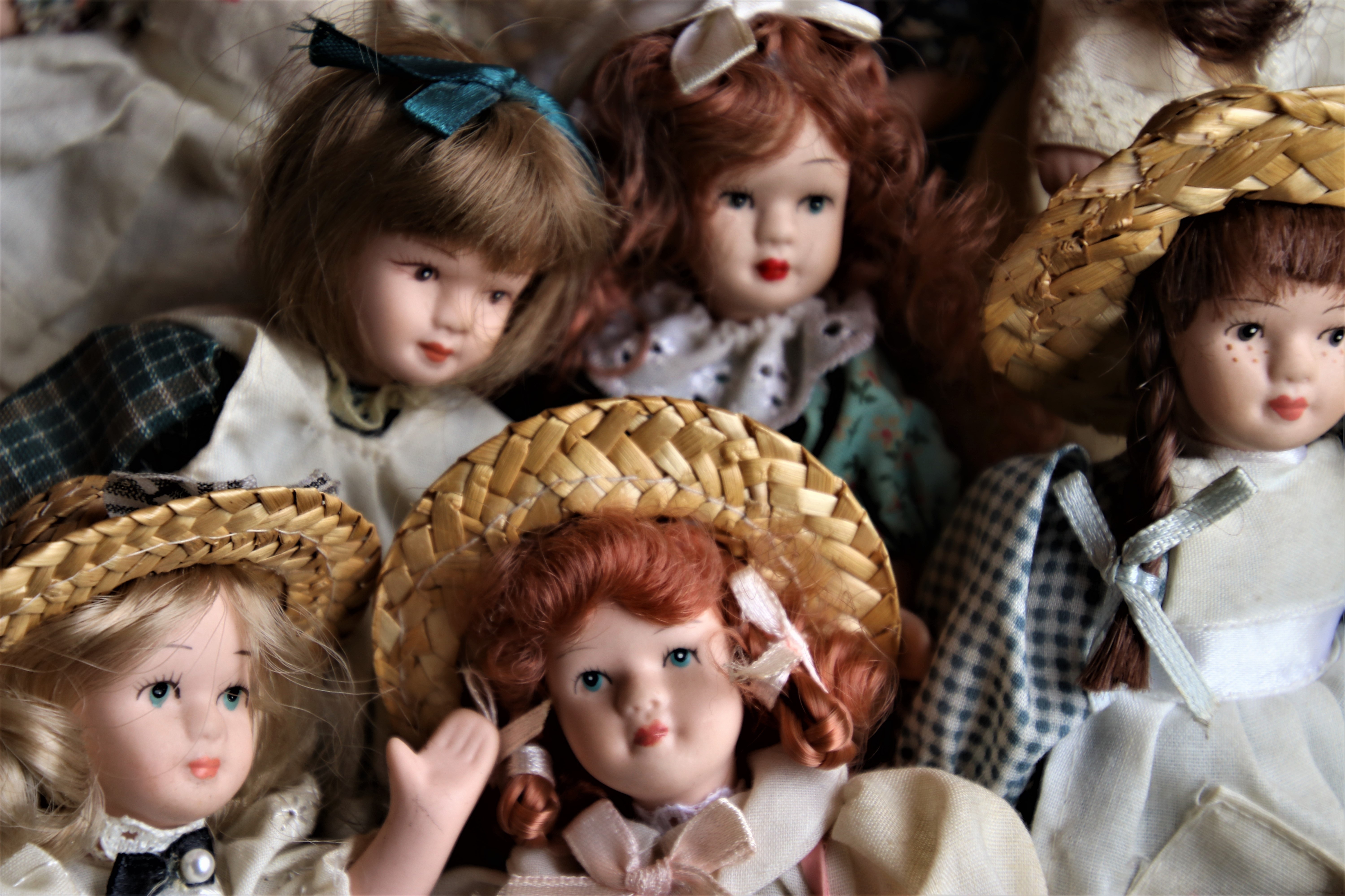 Куклы из фарфора